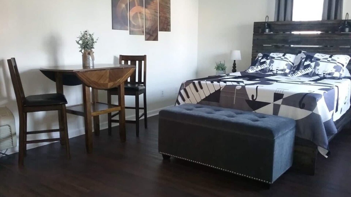 McMinnville Apartment | Music studio getaway, close to entertainment!