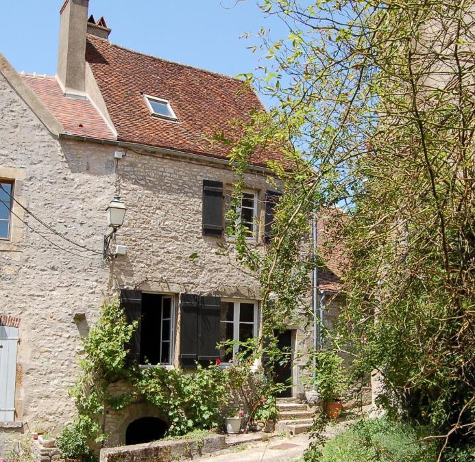 Vezelay House | MUSIROSA