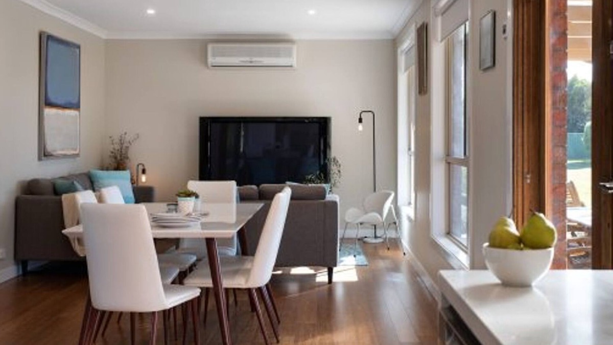 Muskvale House | Musk Vale Villa a contemporary family getaway