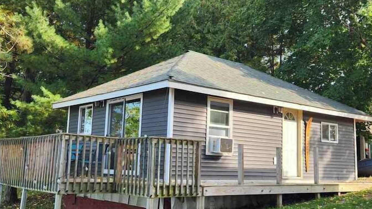 Fremont Cabin | Muskie Cabin - Fremont, WI