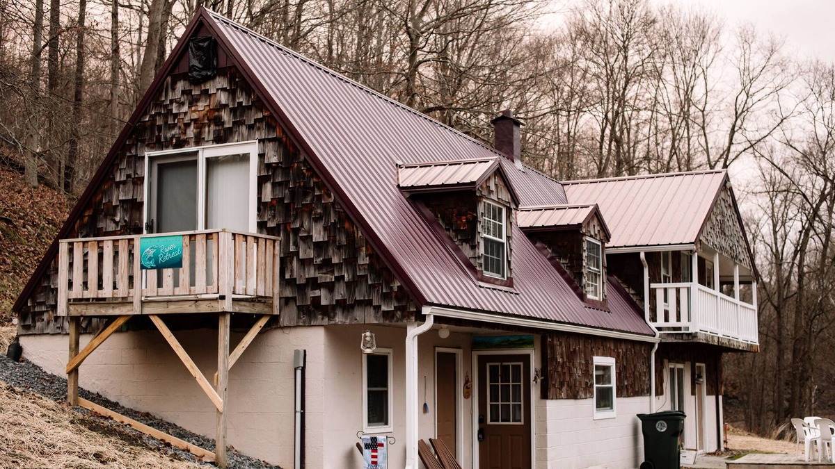 Tennerton Cabin | Muskie-Lounge River Retreat! Secluded getaway.