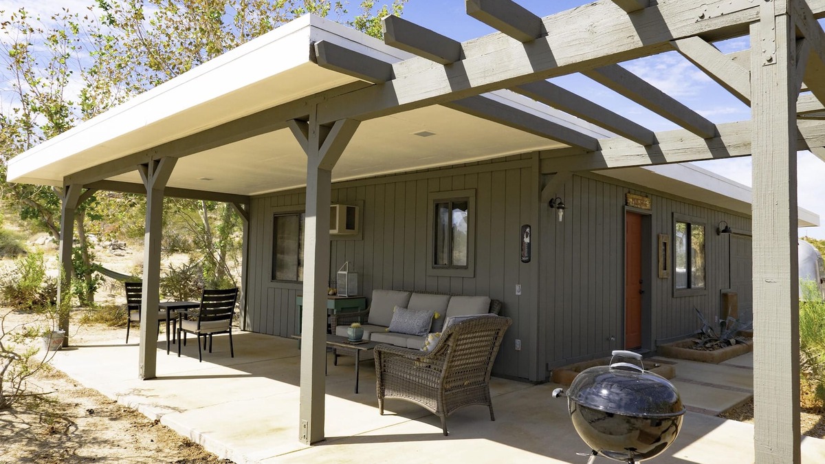 Panorama Heights House | Mustang cabin at Rattler Ranch in Joshua Tree