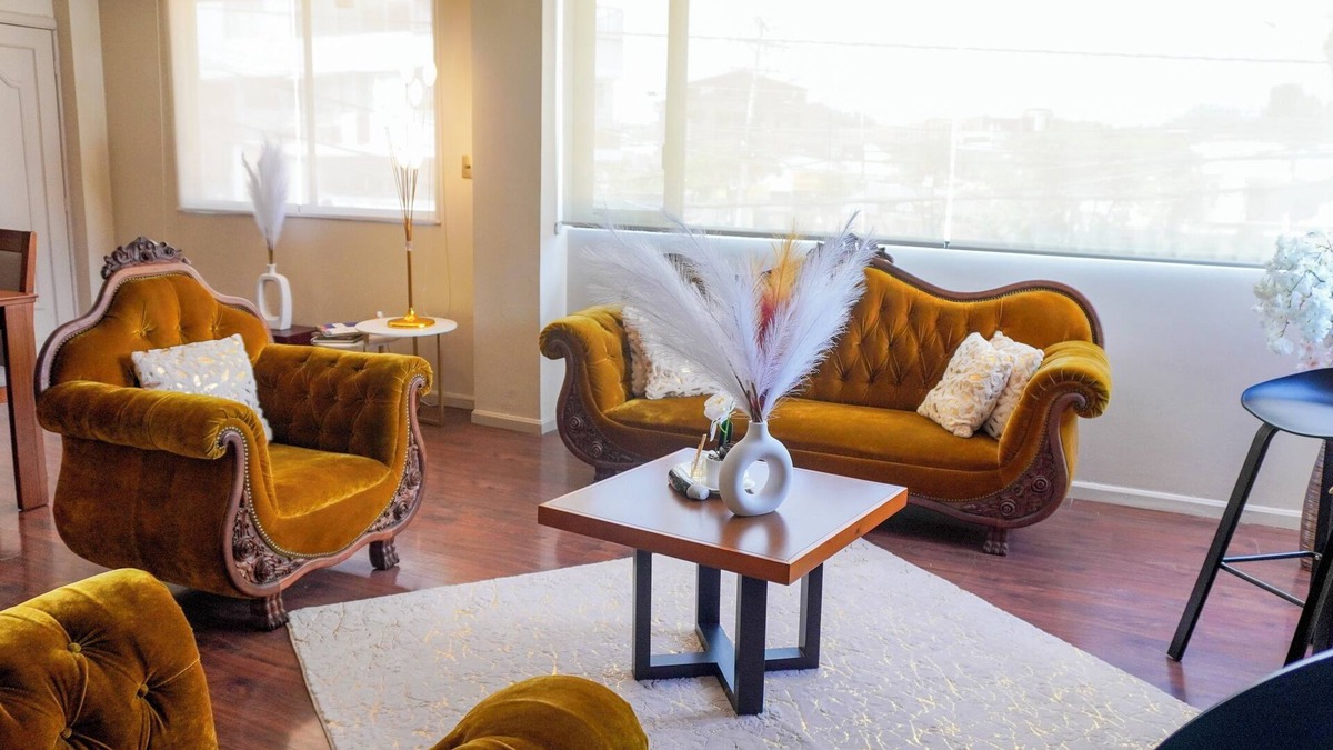 Huayna-Capac Apartment | Mustard Apartment -Centrally located in Cuenca