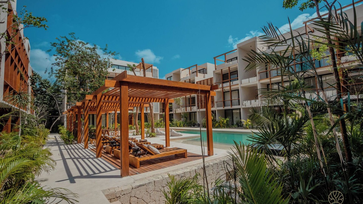 La Veleta Condo | Muunek by Landboutique