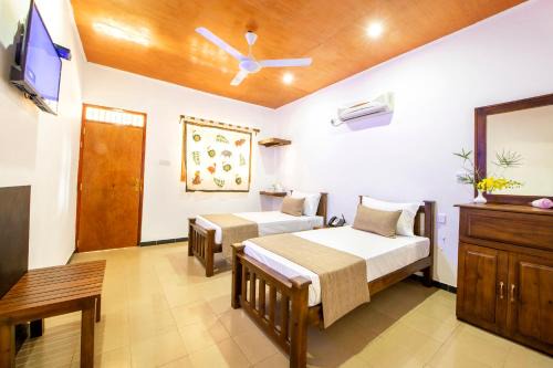 Hingurakgoda Resort | Muwan Palassa Resort