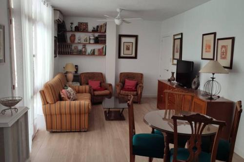 Cercadilla-Medina Azahara Apartment | MUY CÉNTRICO, A 8 MIN DEL AVE ANDANDO, REFORMADO.