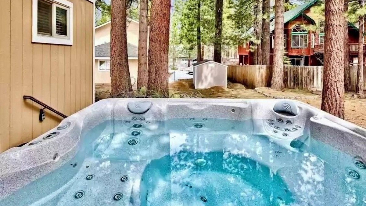 Montgomery Estates House | Mv 350 Lake Tahoe Cabin with Hot tub