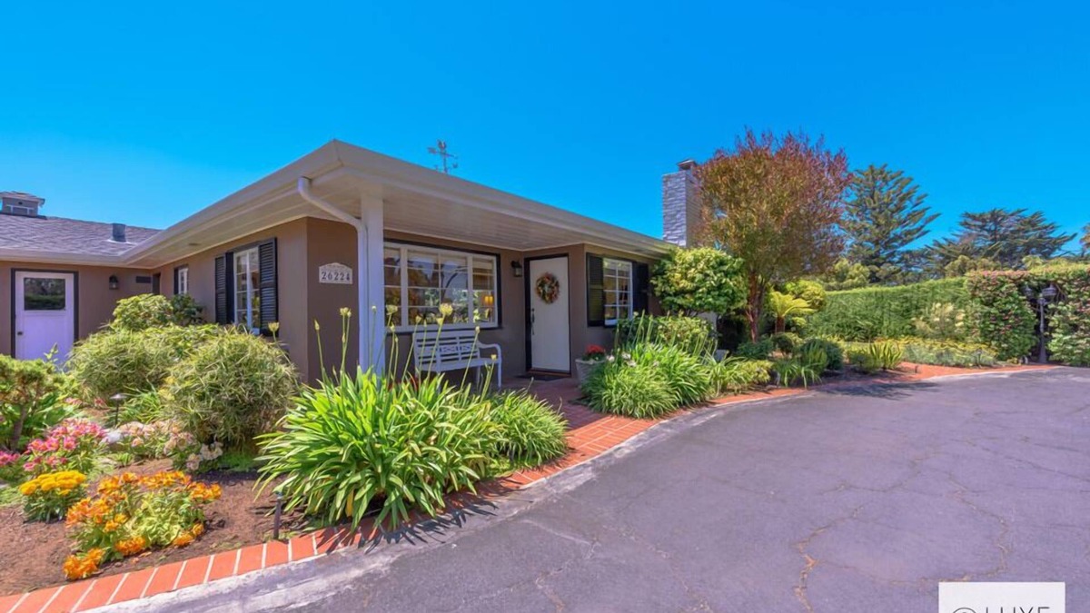 Carmel Point House | Mv14 beach retreat close to carmel by the sea