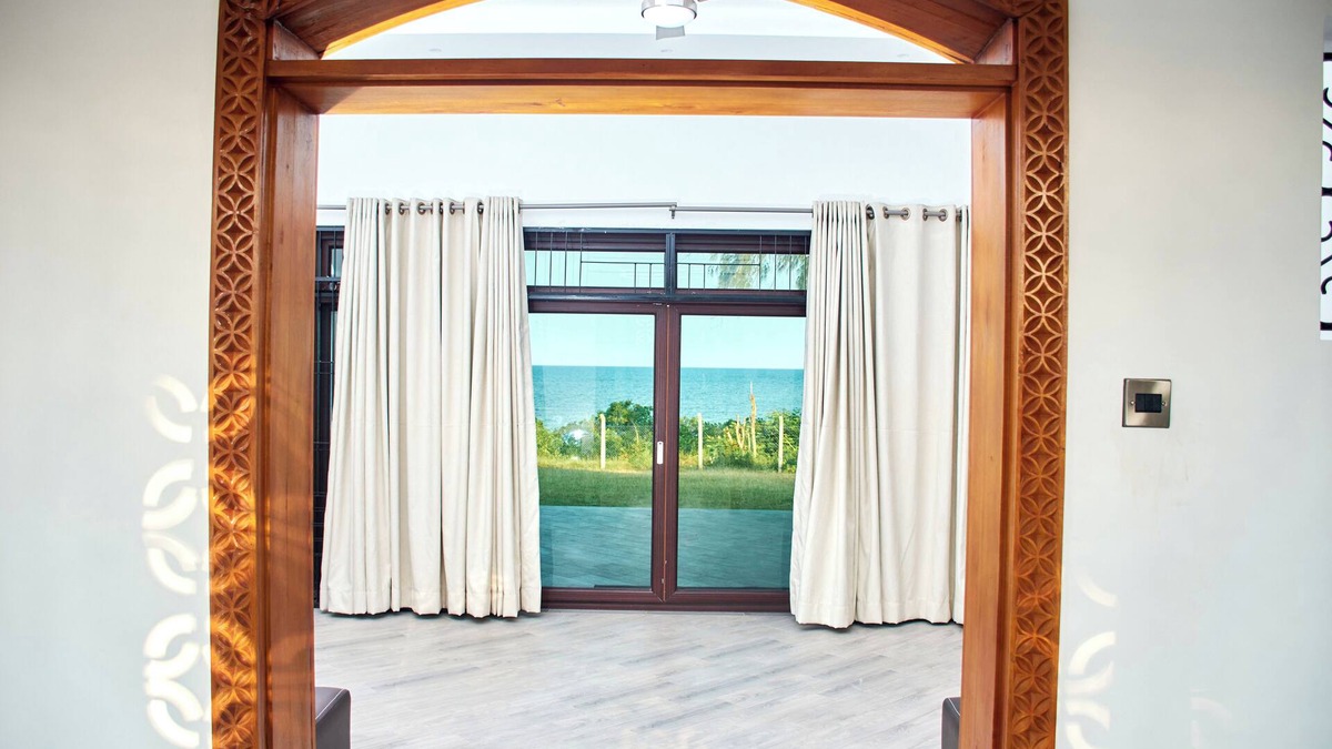 Tanga Villa | MWAMBANI BEACH VILLAS