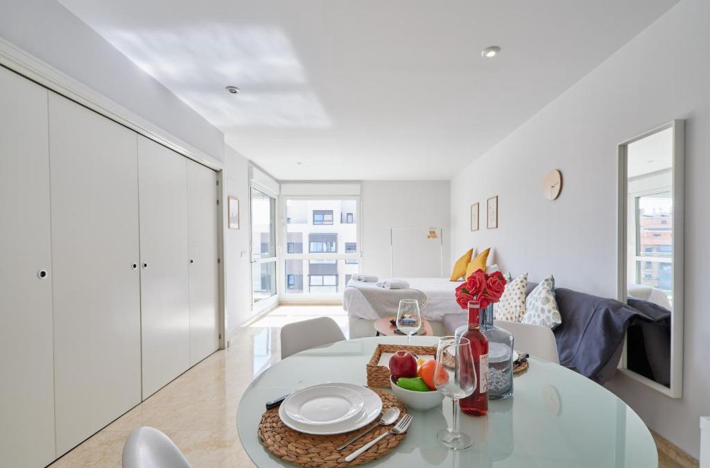 Legazpi Apartment | My City Home - Apartamento con terraza y piscina comunitaria en Legazpi