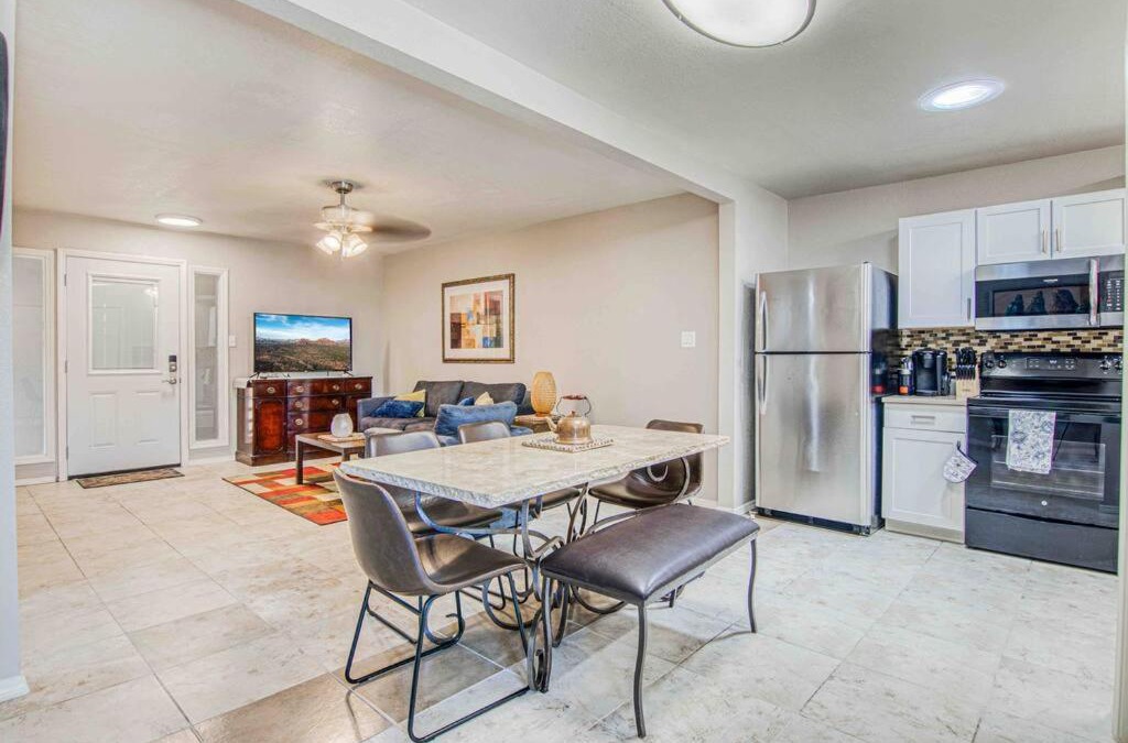 El Paso House | My Cozy Duplex A in the Heart of West Side