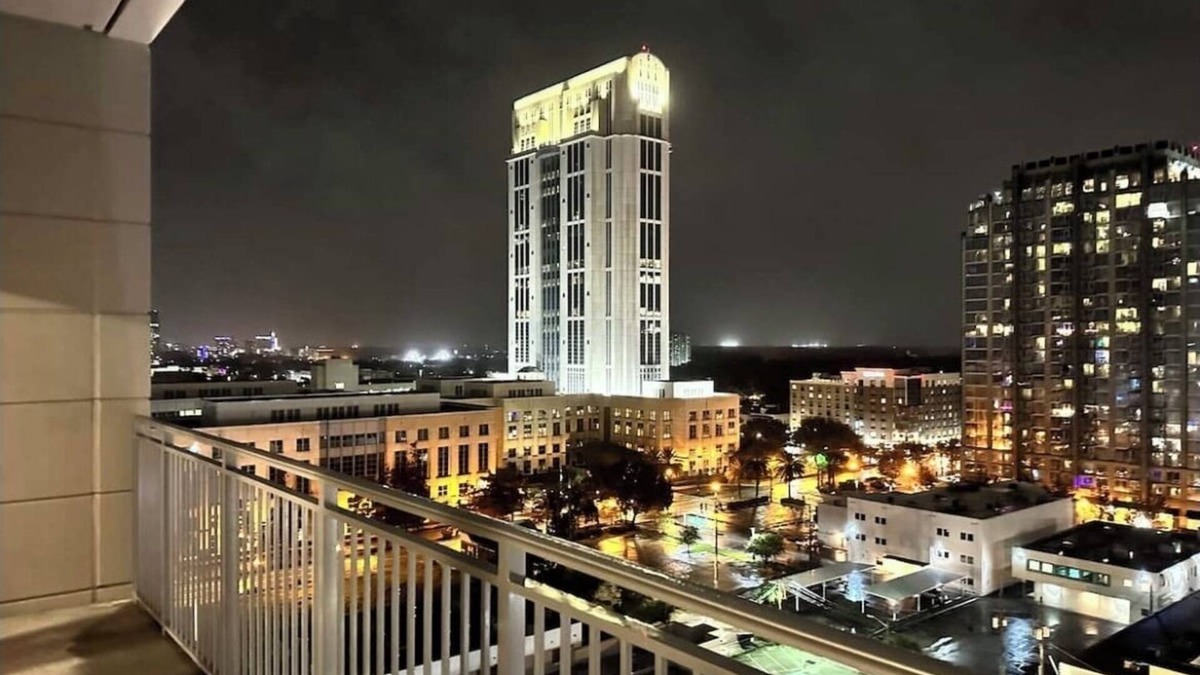 Lake Eola Heights Apartment | My downtow Home!