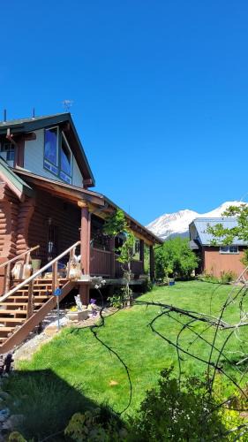 Mount Shasta House | My Dream Home
