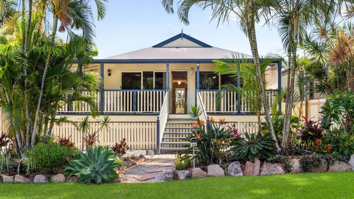 Brisbane Waterfront House | My Island Home at Coochie
