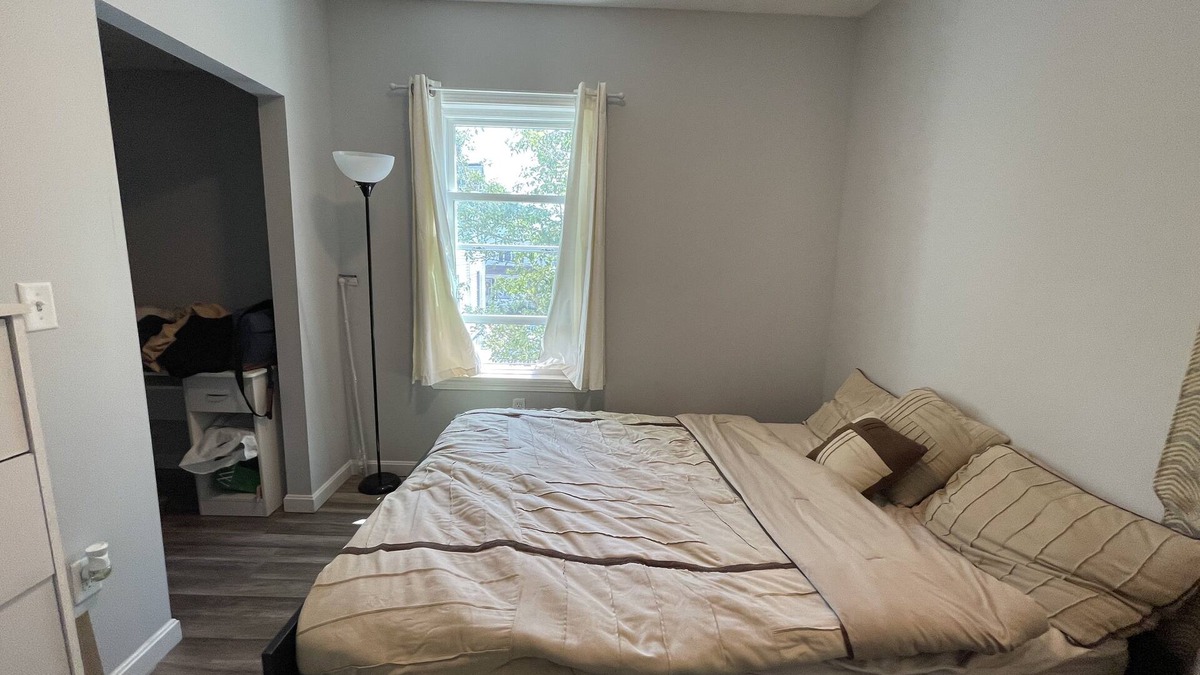 Lynn Apartment | My peaceful one bedroom apartment has everything you need for your Lynn trip.