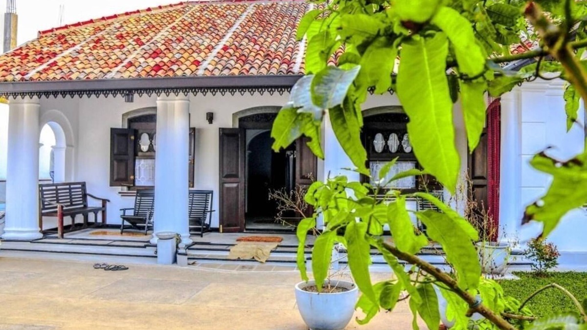 Kaduruduwa Villa | my property is a privet villa and it has a swimming pool with near beach as well