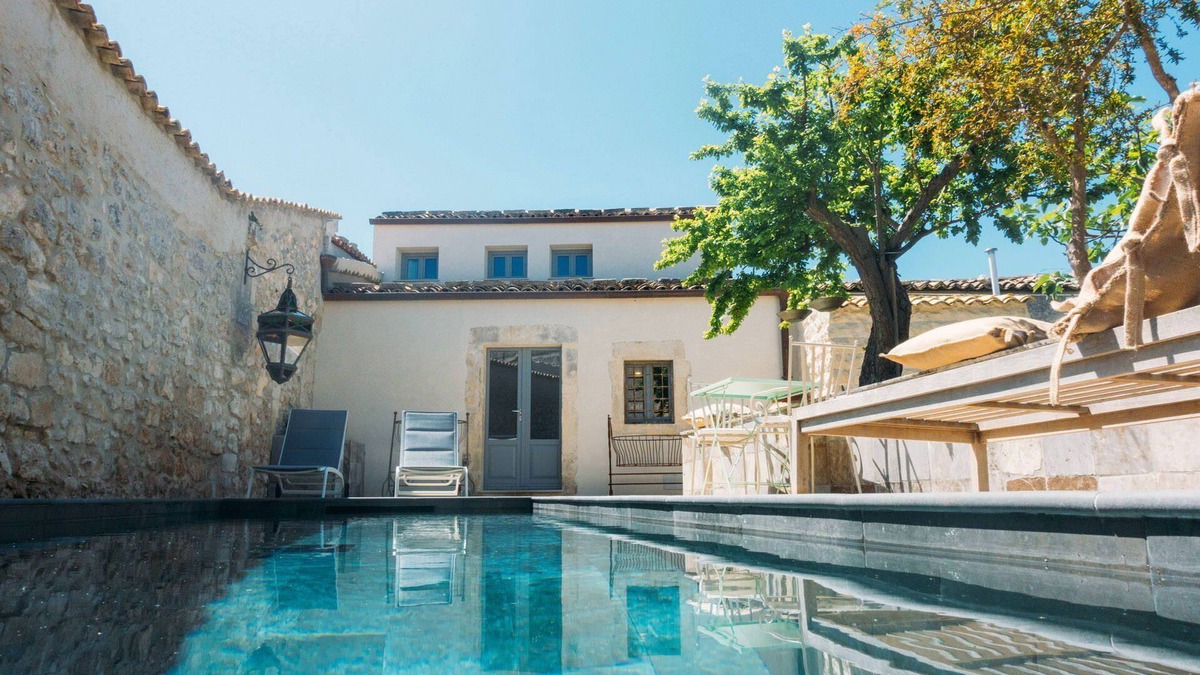 Palazzolo Acreide Historic Centre Villa | My Rental Holmes - Villa Acreide in center of town with private pool