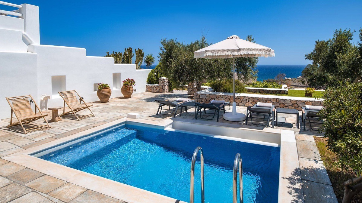 Kamari Villa | My Rental Homes - Guest House Levantes with pool and large outdoor spaces with BBQ