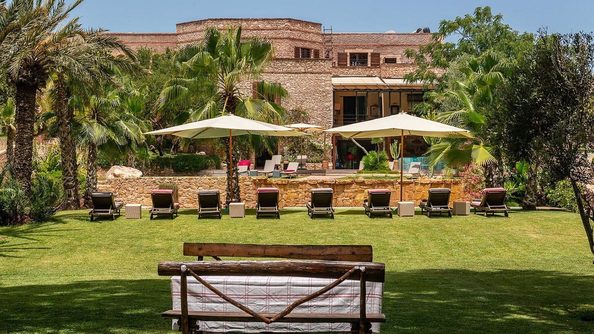 Essaouira Villa | My Rental Homes - Le Jardin Mogador private pool large garden with lake