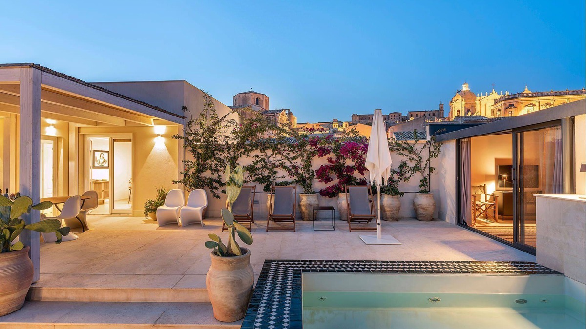 Noto Apartment | My Rental Homes - Sibilla luxury apartment in the historic center of Noto with 8 sleeps