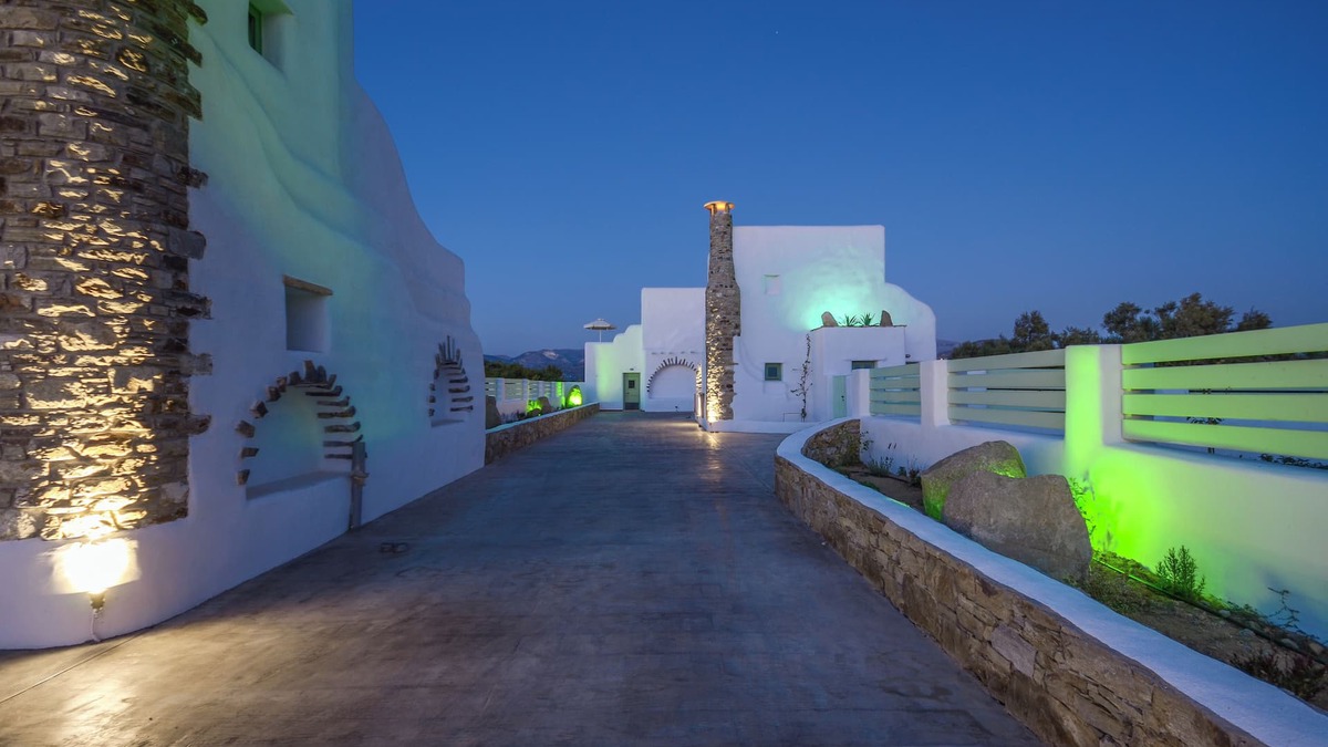 Naxos Town Villa | My Villa I , 2-bedroom villa in charming Naxos with AC, WiFi. Enjoy your stay