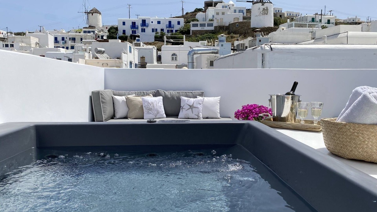 Mykonos House | Mykonos 22, Superb Town Penthouse with Jacuzzi Spa