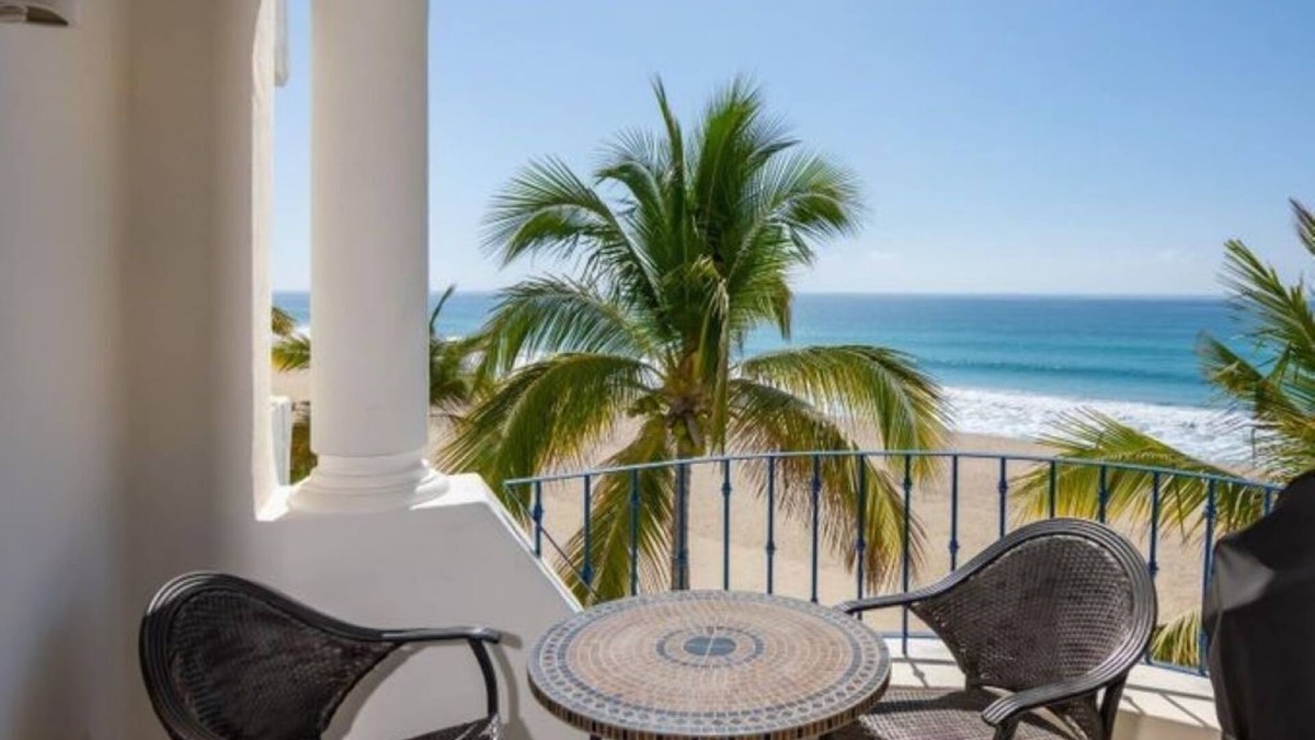 San Jose del Cabo Condo | Mykonos Bay Resort at Zippers Surf Break