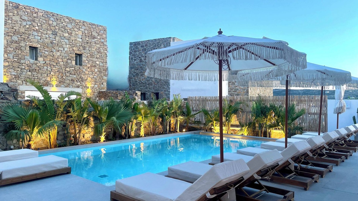 Ano Mera Hotel | Mykonos Dot Suites