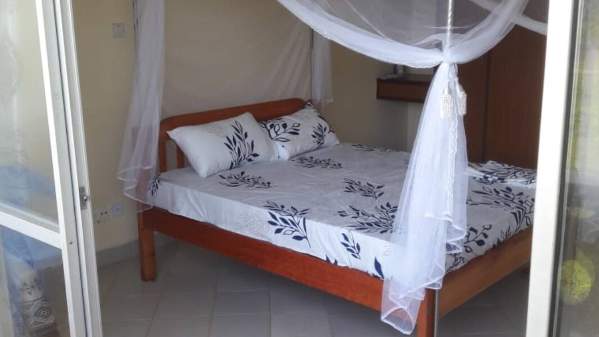 Shanzu Apartment | Myles Studio near Serena Hotel, Shanzu Beach