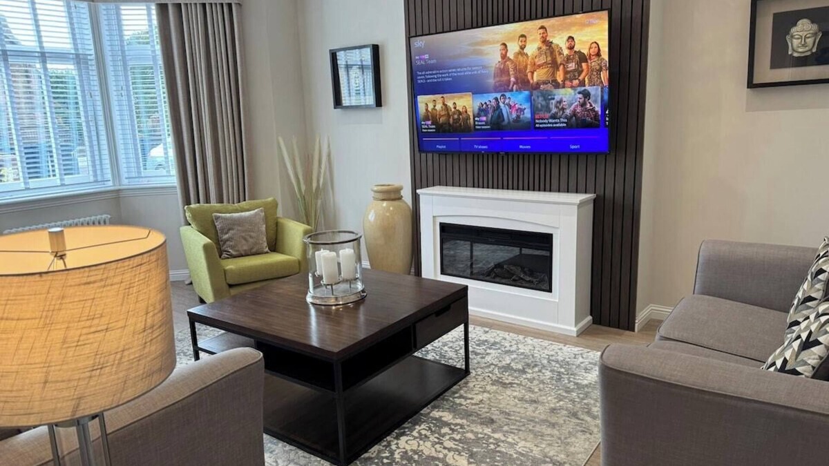 West Calder House | Myrtle Grove · Luxury 2 Bedroom Villa