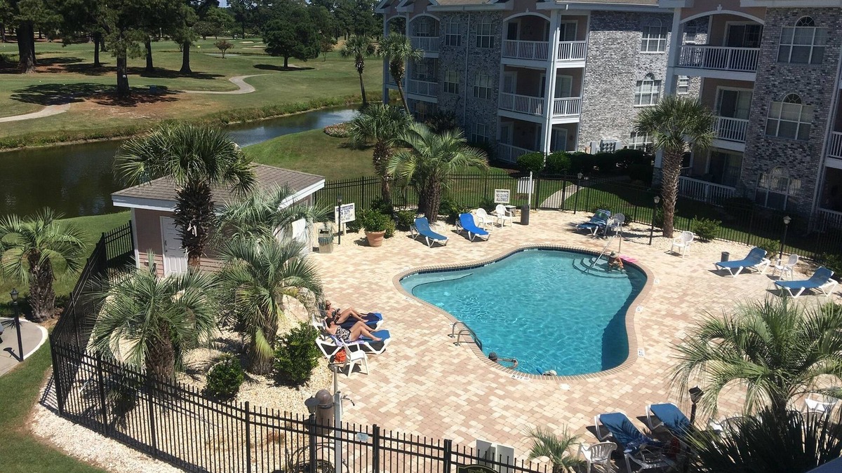 Central Myrtle Beach Condo | Myrtlewood 2BR 1st Floor, end unit, WiFi, pool, Cal Ripken & Oct renters welcome