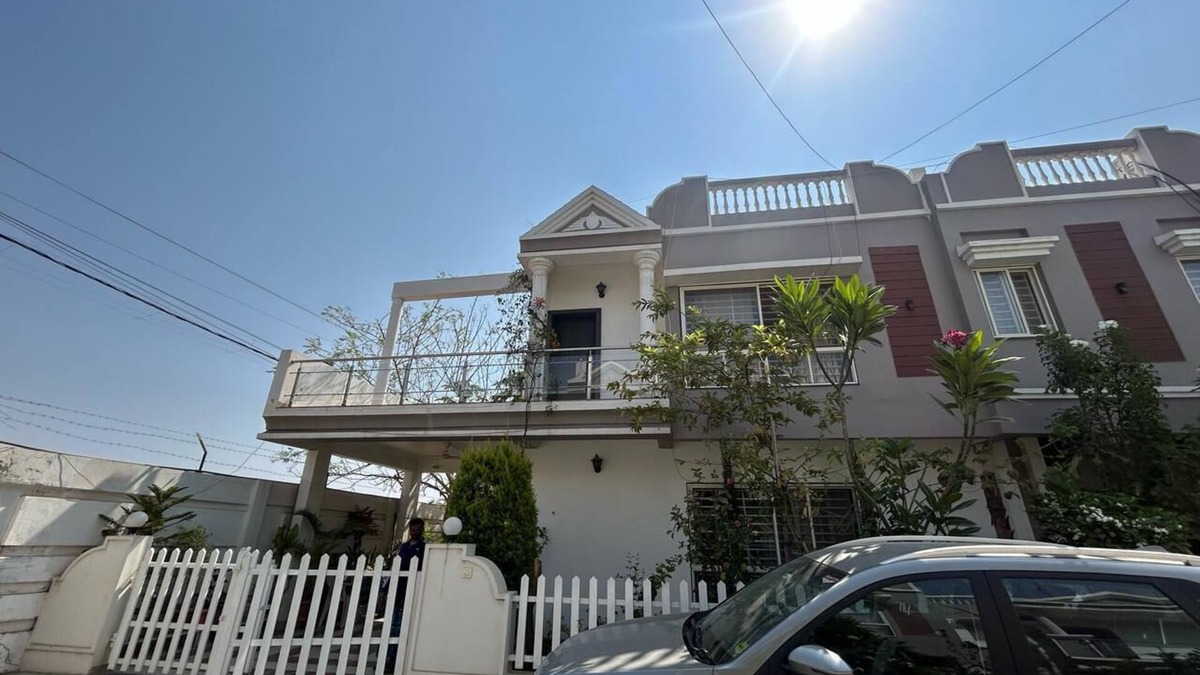 Bhopal Villa | MYSA Villa Luxurious Homestay 2BHK near Airport Bhopal with AC, WiFi, kitchen