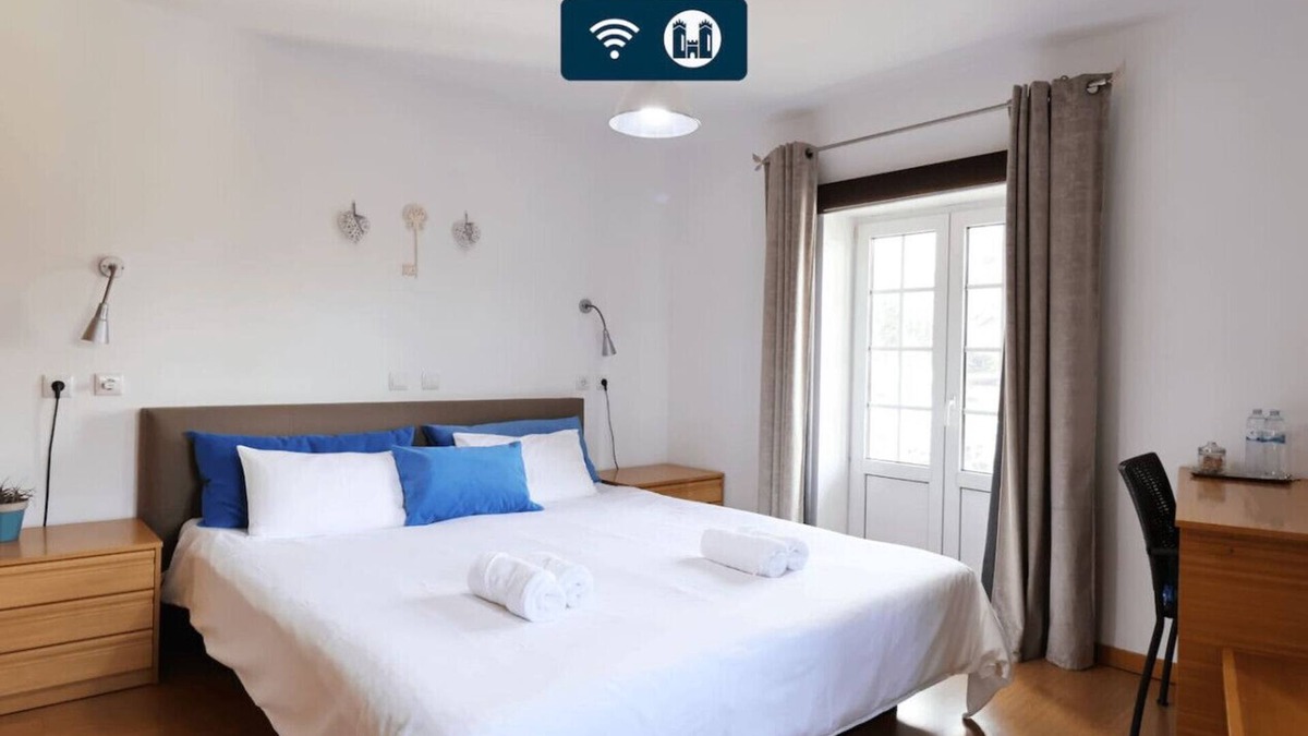Montalegre e Padroso House | MyStay - Casa Miná | Double Balcony Castle View