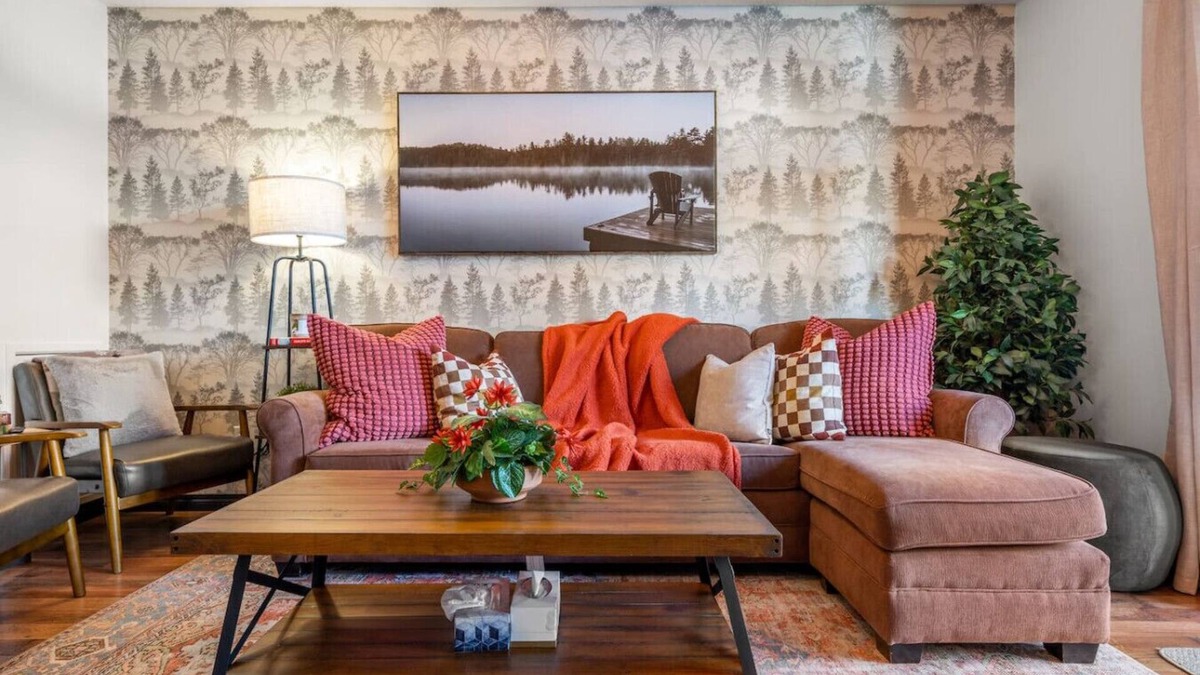 Canmore Ski Chalet | Mystic 2BR Canmore Retreat w/Pool, Hot Tub + BBQ