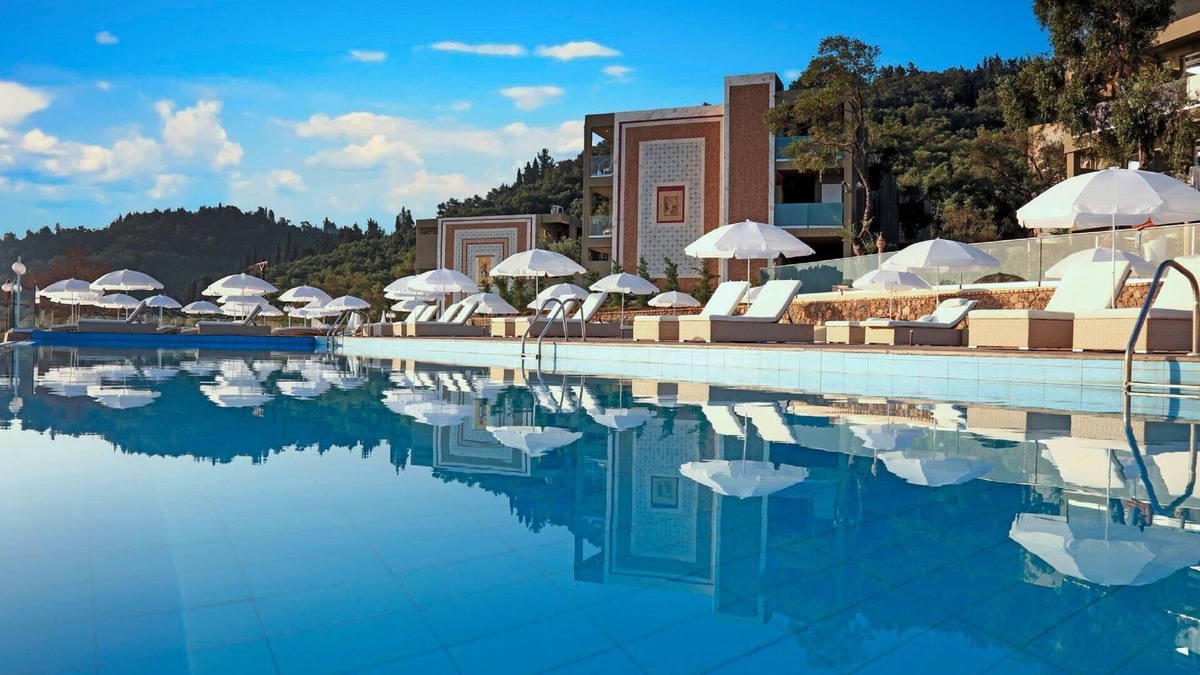 Chlomos Hotel | Mythos Palace Resort - Adults only