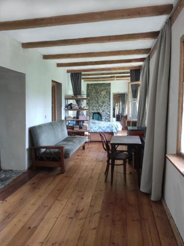Didi Ateni House | Mzia's Garden