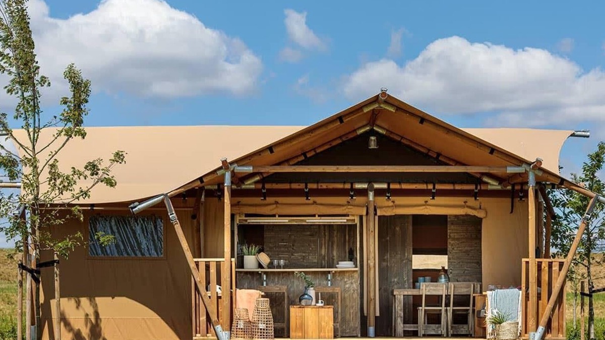 Mol Cabin | n/a