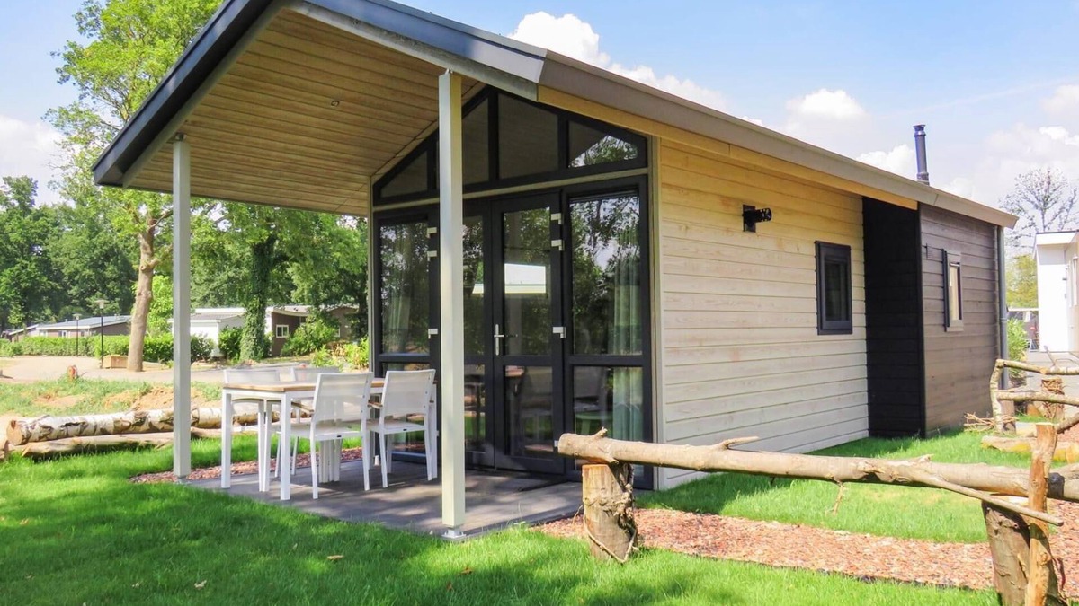 Susteren House | n/a