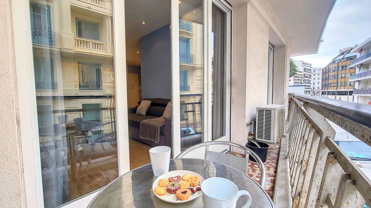 Gambetta Apartment | N&J - RIVIERA PROVENCE - CENTRAL - NEAR SEA
