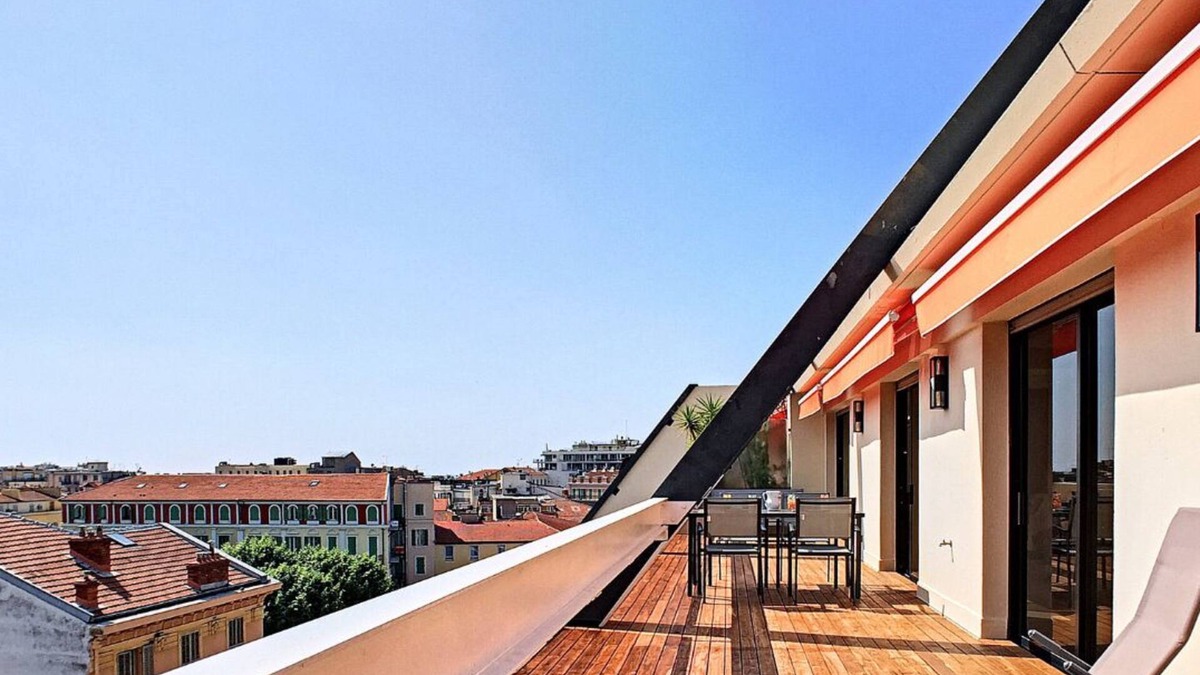 Carre d'Or Apartment | N&J - SKY LIGHT TERRACE - Central - Close sea