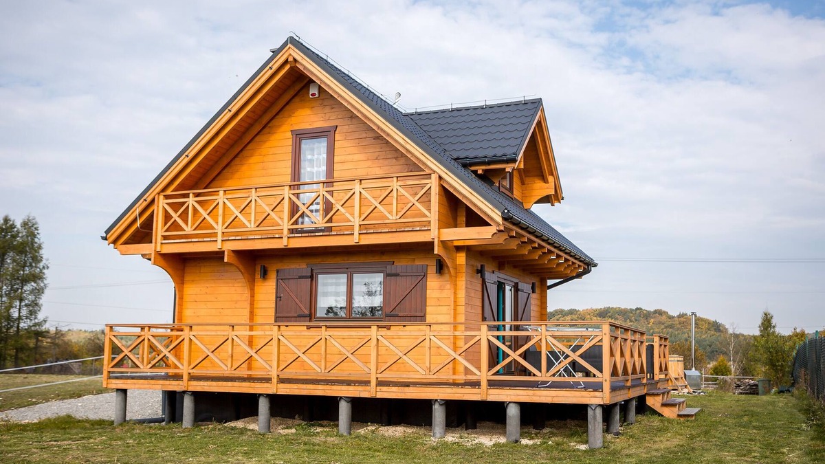 gmina Klucze House | Na Dworosku - house with hot tub in heart of Jura, Golczowice, Poland