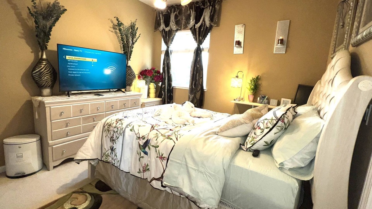 Tracy House | Nabor(9) private room with bath in clean & quite