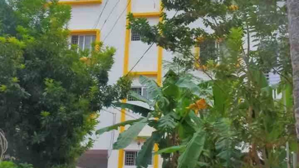 Thiruvananthapuram Apartment | Nachiyar Suites 2-bedroom apartment in Thiruvananthapuram with WiFi, AC