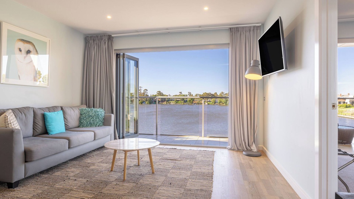 Nagambie Hotel | Nagambie Waterfront Motel