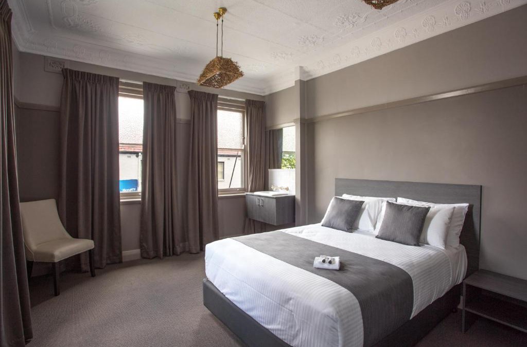 Adamstown Hotel | Nags Head Hotel