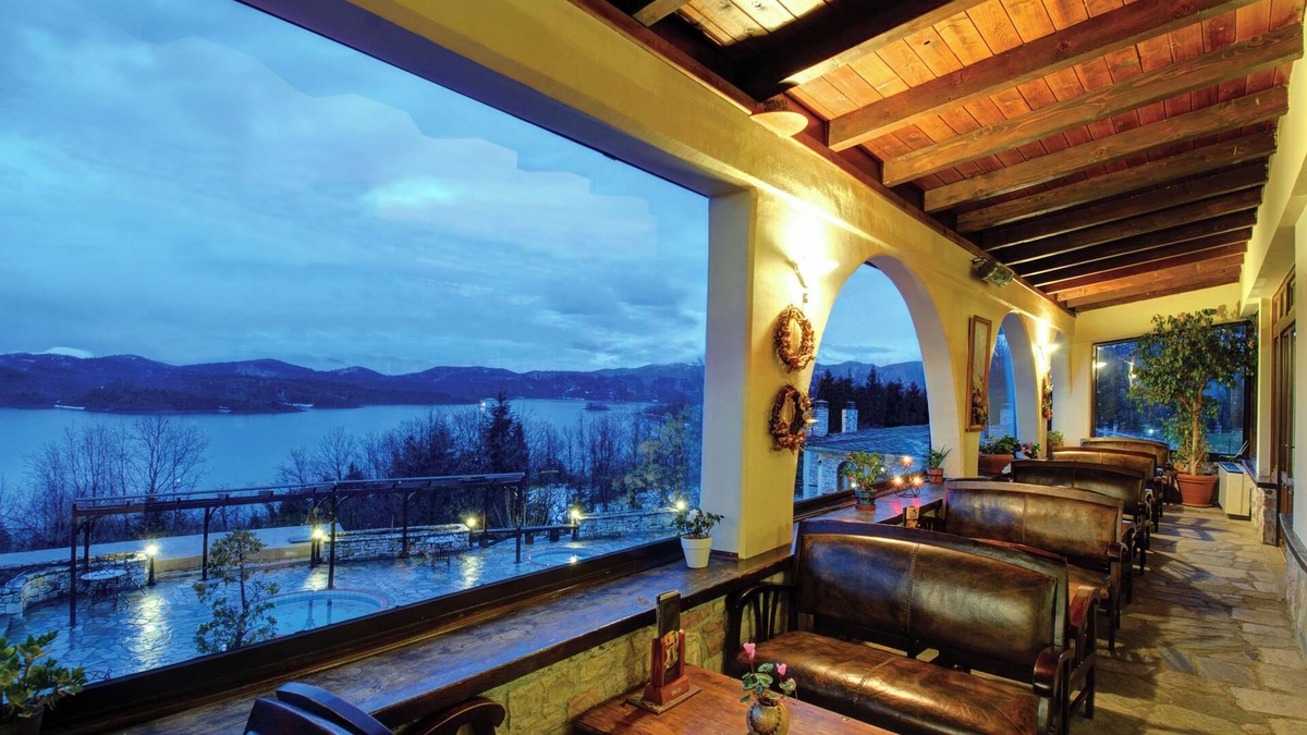 Lake Plastiras Hotel | Naiades hotel resort & Conference