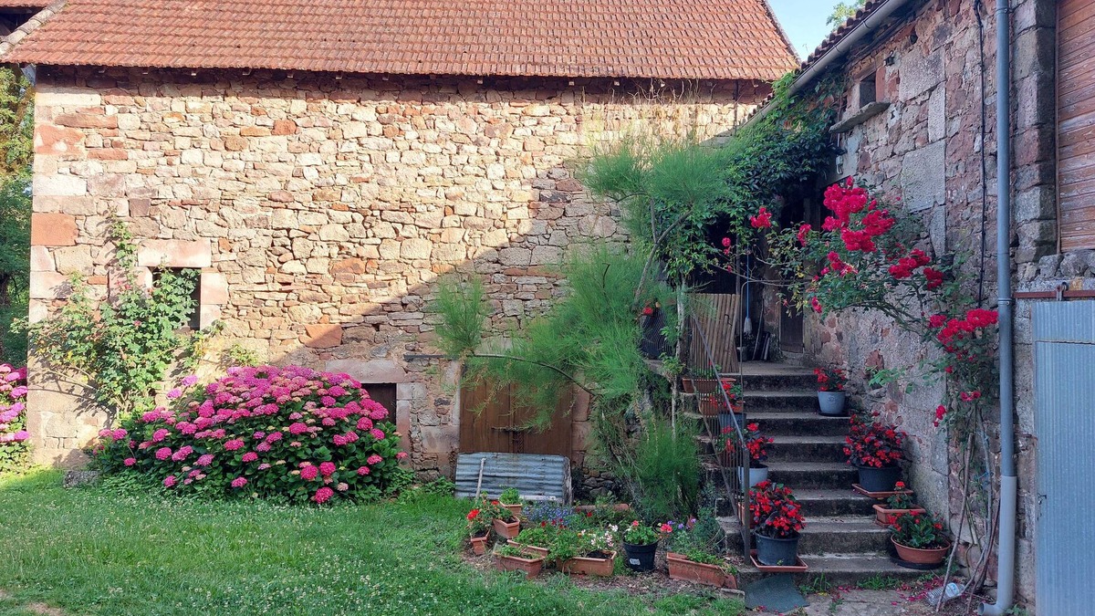 Najac Cottage | NAJAC GITE PLAINE CAMP CALM PANORAMIC VIEW REG TOURISTIQ 4 PER RANDO