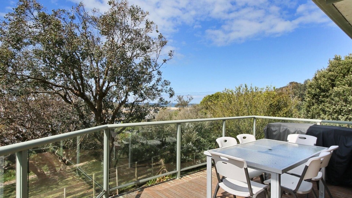 Lake Tyers Beach House | Nakarra - Lake Tyers Beach