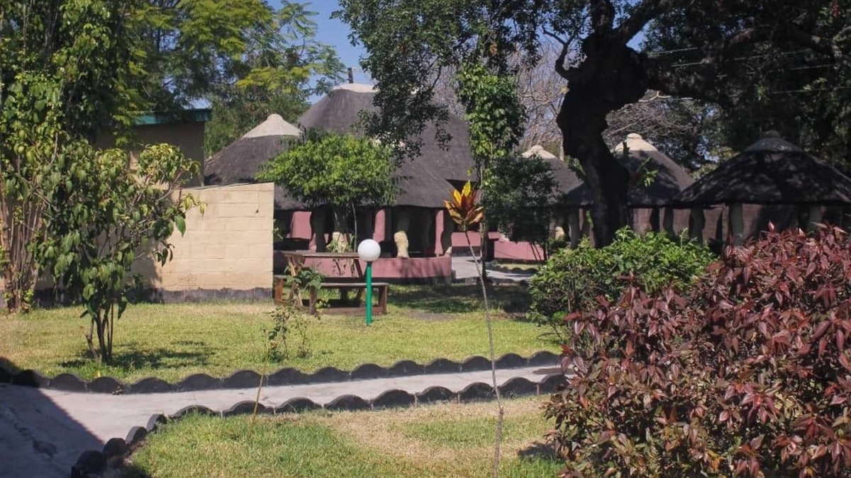 Mongu Hotel | Nalumba 2 Lodge