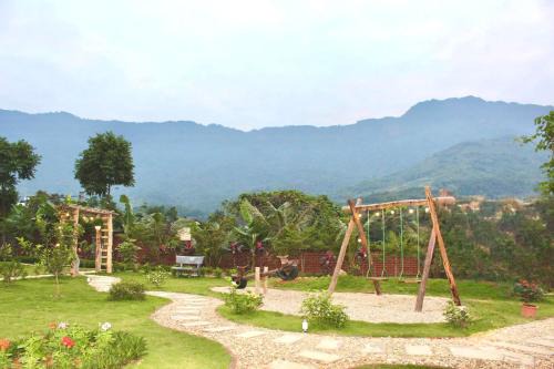 Thach That Resort | Nam Vien Mountain View